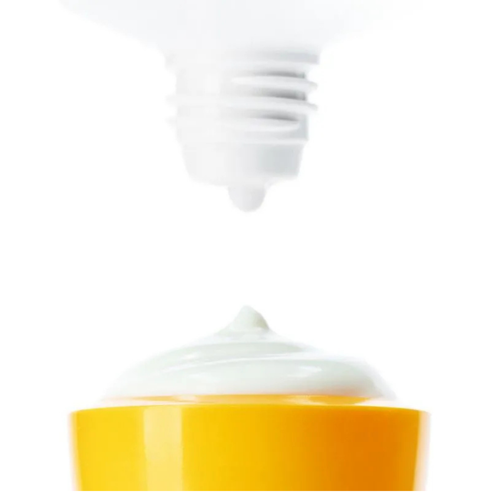 ضد آفتاب آبرسان آنوا Zero-Cast SPF 50 حجم ۵۰ میلی لیتر 6 ضد آفتاب آبرسان آنوا Zero-Cast SPF 50 حجم ۵۰ میلی لیتر
